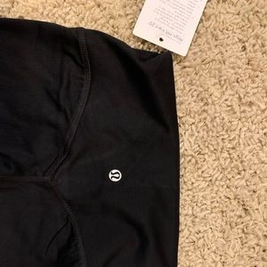 NWT LULULEMON ALIGN LEGGINGS 25” SIZE 6